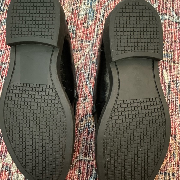 NEW! Steve Madden Chain loafers - Picture 4 of 6